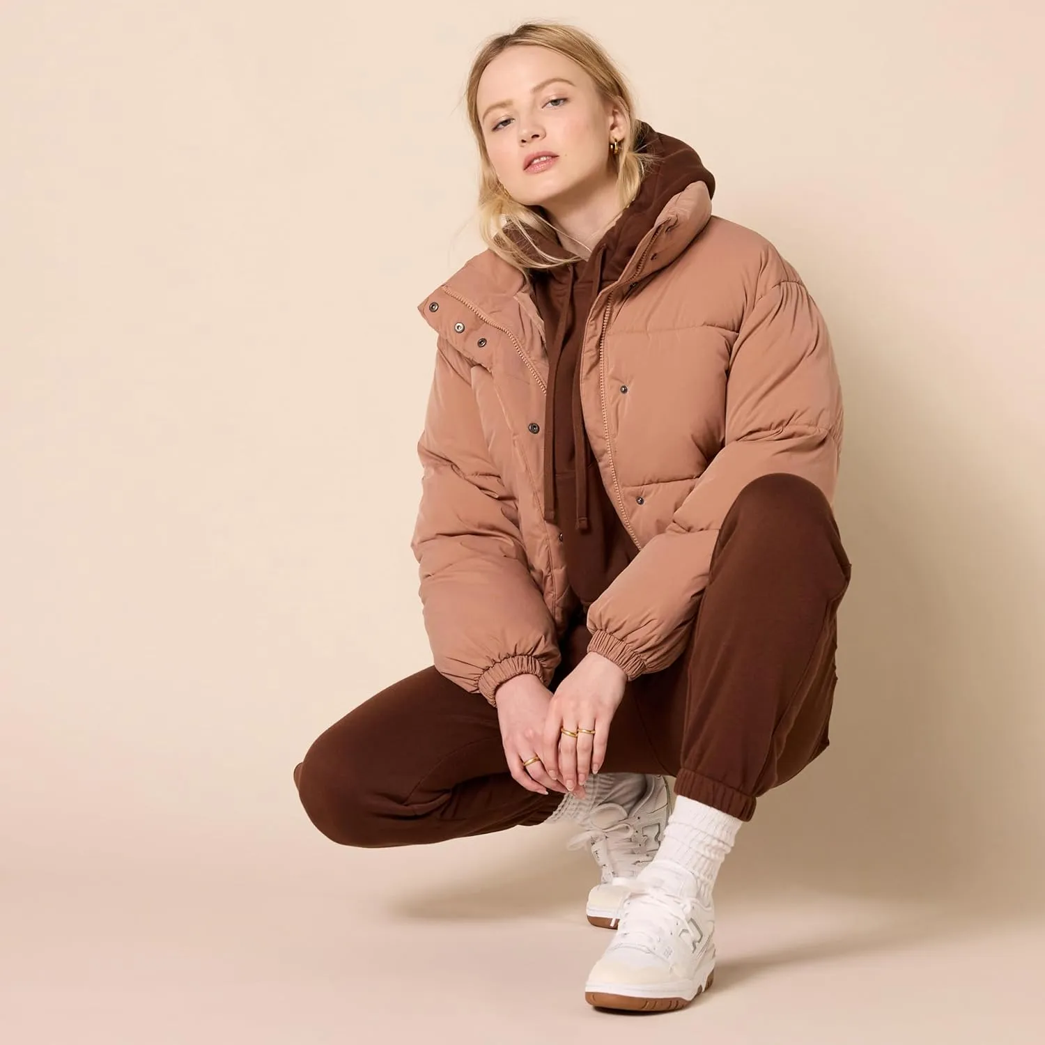 Amazon Essentials Women's Cropped Full-Zip Puffer Jacket (Quilted Matte or Sherpa Fleece)